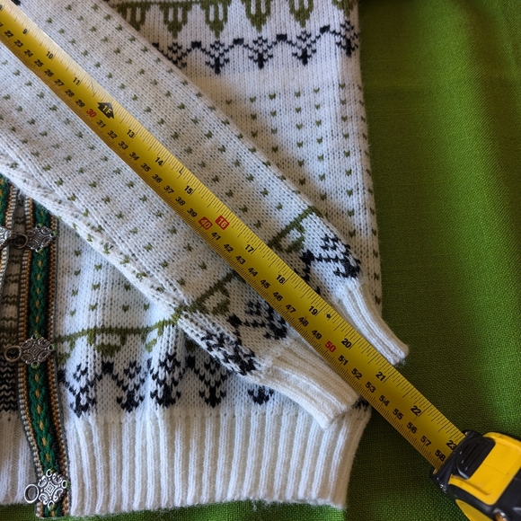 Mint vintage cardigan with pewter fasteners, 42 - Picture 7 of 8